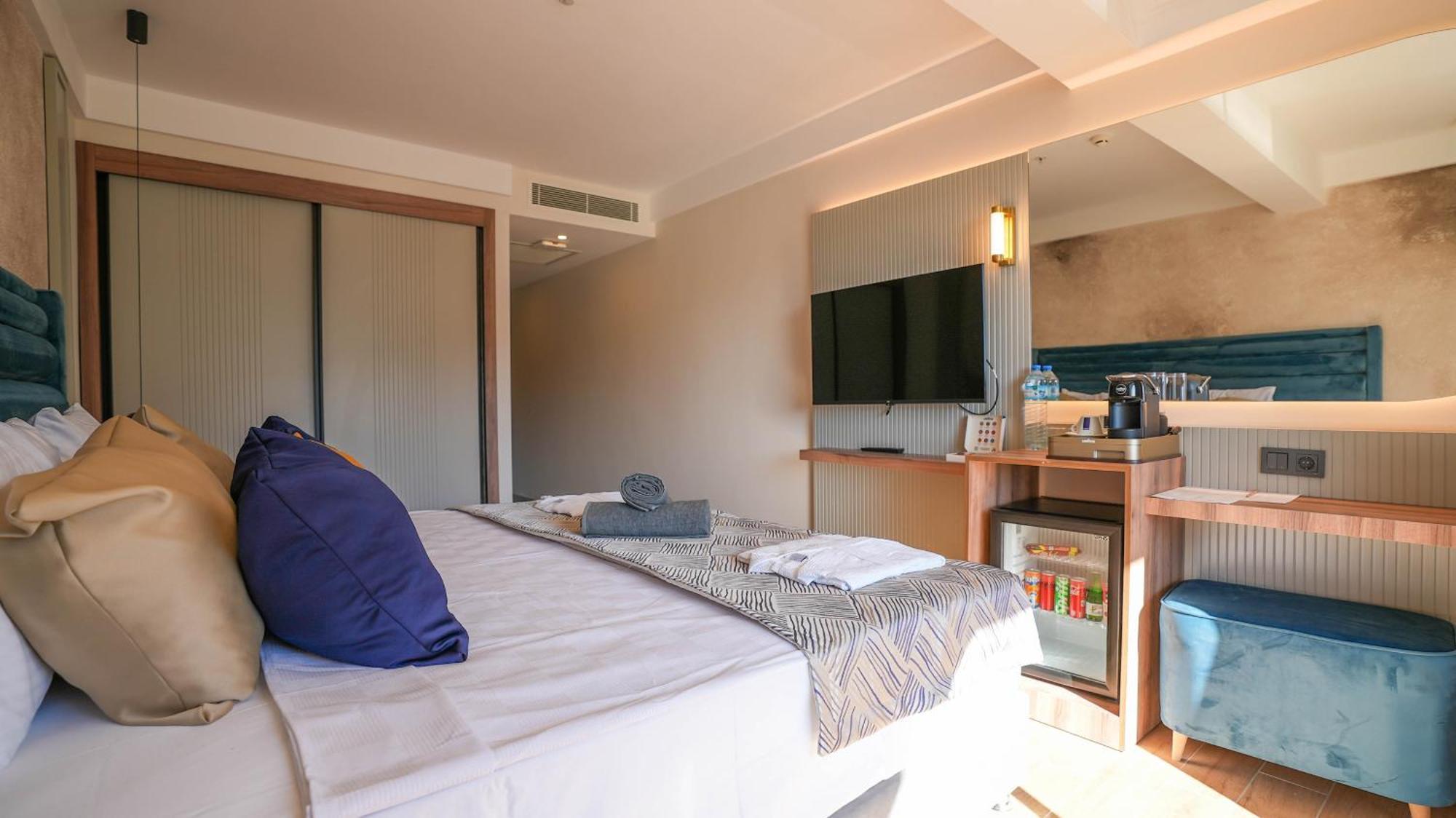 Ada Port Hotel Adults Only Аланя Екстериор снимка