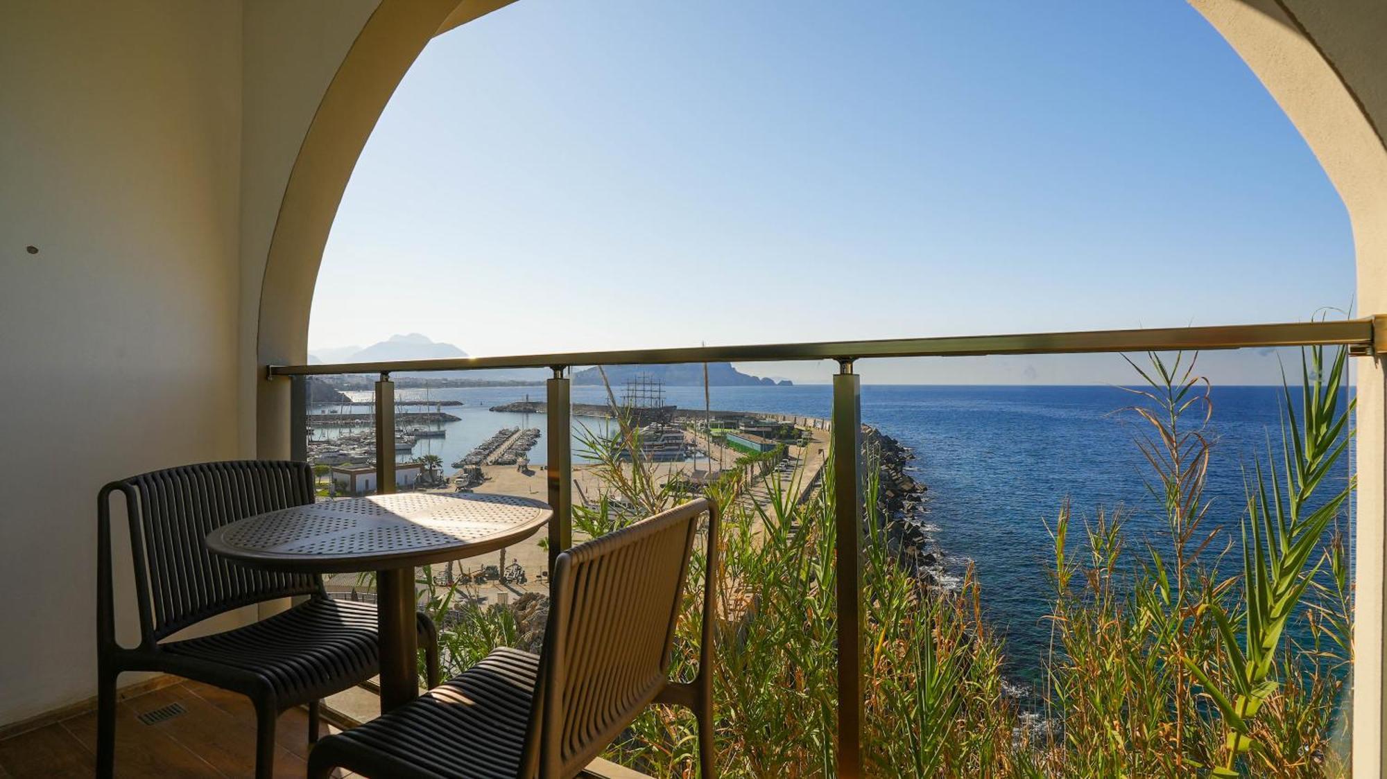 Ada Port Hotel Adults Only Аланя Екстериор снимка