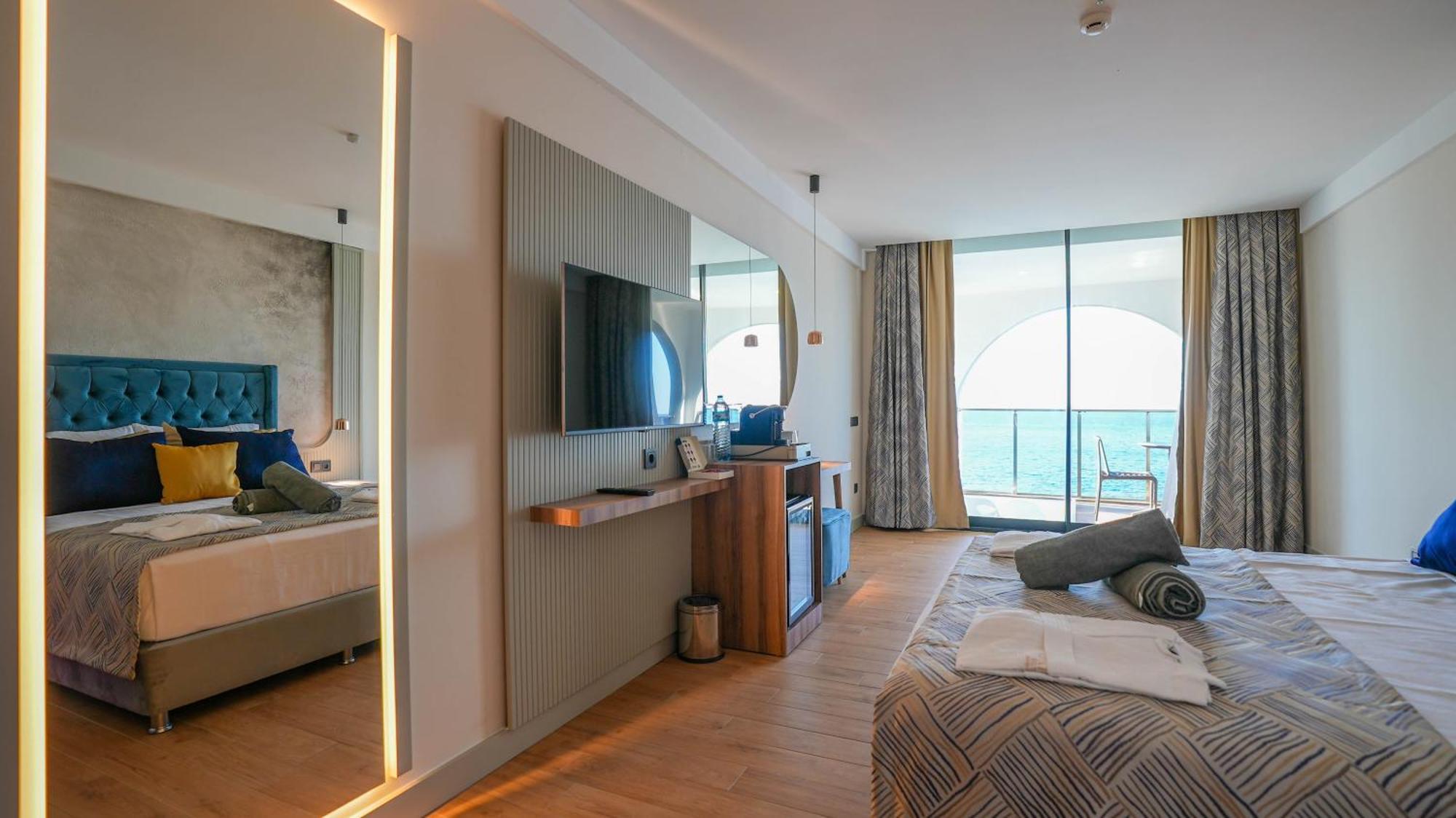 Ada Port Hotel Adults Only Аланя Екстериор снимка