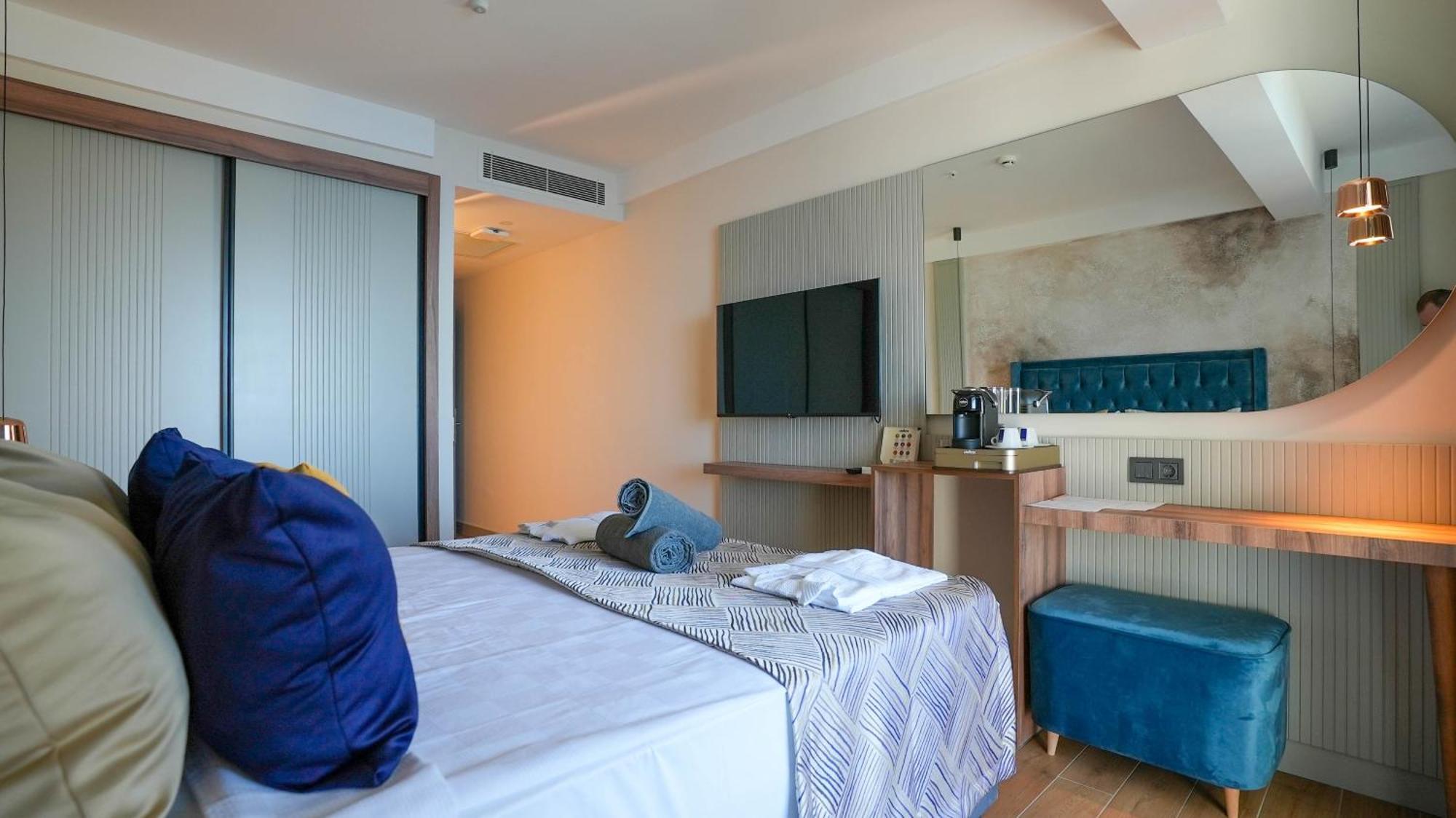 Ada Port Hotel Adults Only Аланя Екстериор снимка